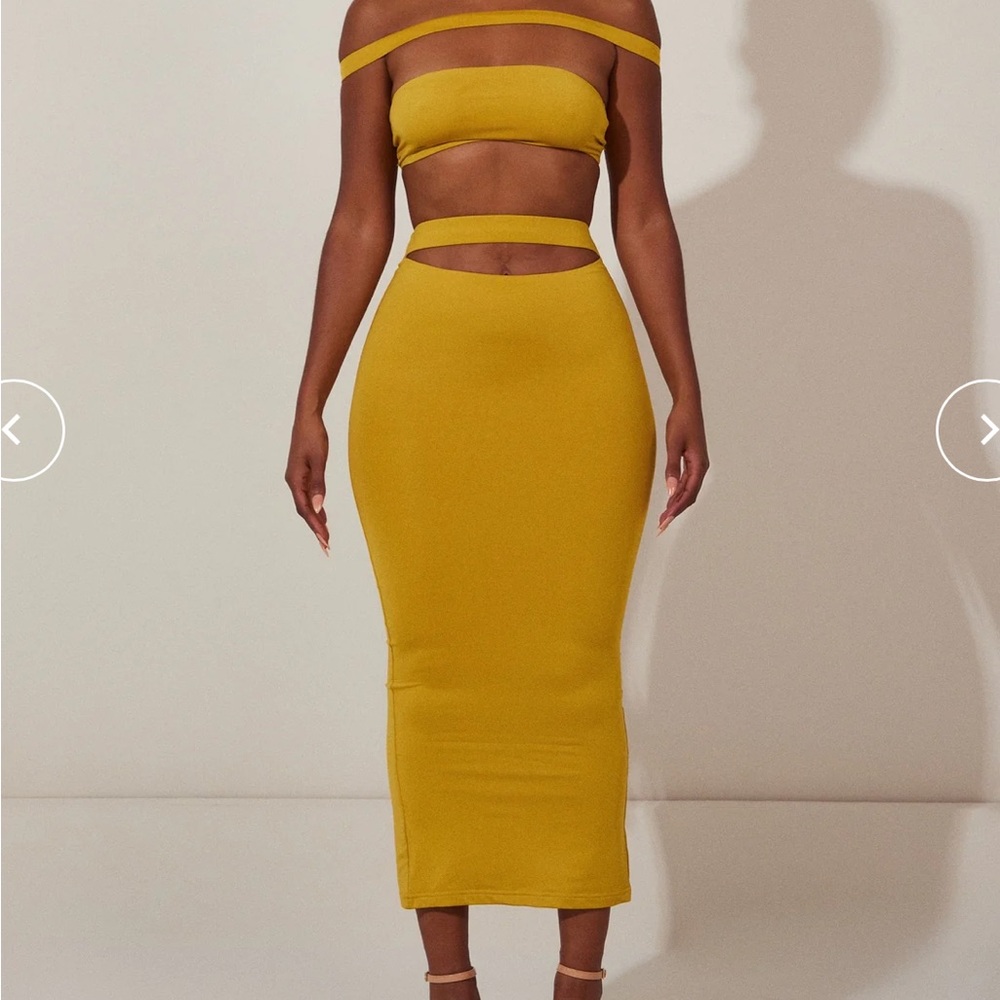 The Off Shoulder Midaxi Set - Mustard